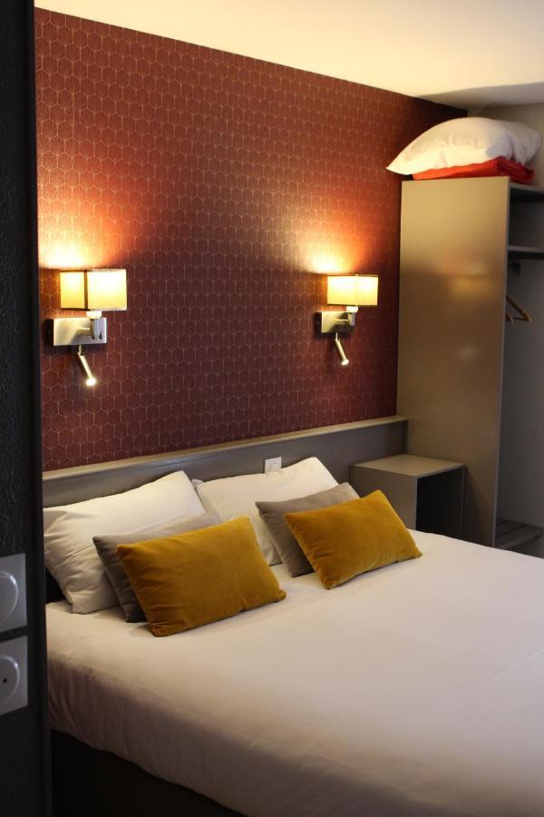 Hotel Crocus Caen Memorial Bagian luar foto