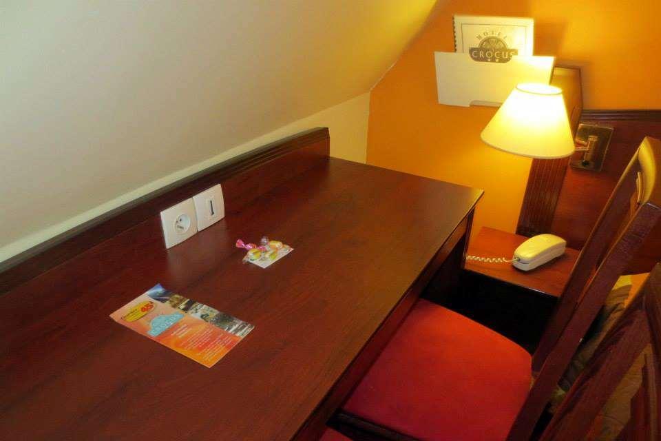 Hotel Crocus Caen Memorial Ruang foto